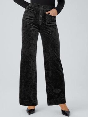 Halara NWT Black velvet wide leg trousers with front pockets and button detail.